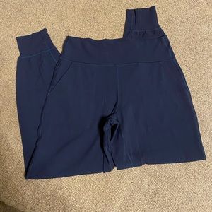 Lululemon Joggers ready to Rulu